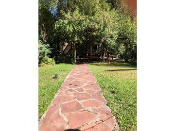 EN VENTA CHACRA CON DOS CASAS, QUINCHO Y GALPÓN CH-144