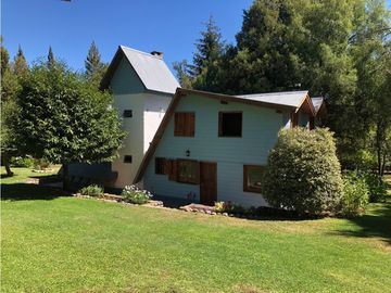 EN VENTA CHACRA CON DOS CASAS, QUINCHO Y GALPÓN CH-144