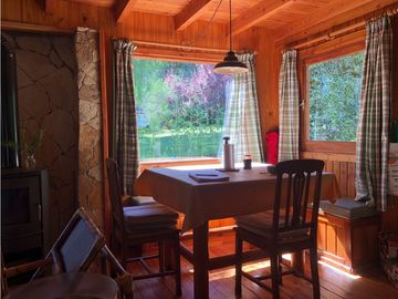 EN VENTA CHACRA CON DOS CASAS, QUINCHO Y GALPÓN CH-144