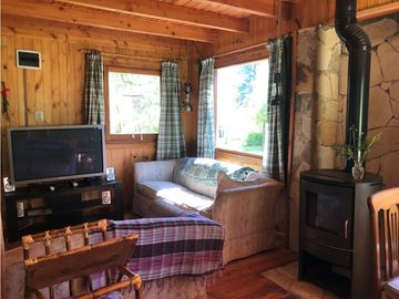 EN VENTA CHACRA CON DOS CASAS, QUINCHO Y GALPÓN CH-144