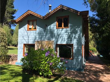 EN VENTA CHACRA CON DOS CASAS, QUINCHO Y GALPÓN CH-144