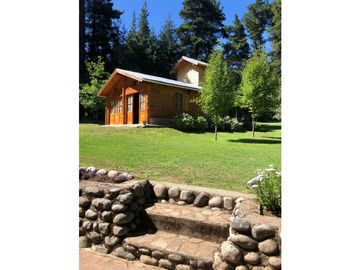 EN VENTA CHACRA CON DOS CASAS, QUINCHO Y GALPÓN CH-144