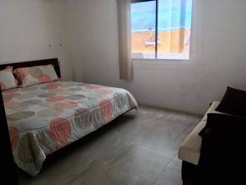 Se Vende Casa Cerca del Mar en Ballenita