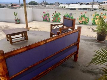 Se Vende Casa Cerca del Mar en Ballenita