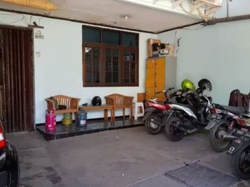5 Bedroom House for sale