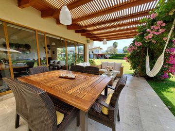 CASA EN VENTA, VALLE DE BRAVO