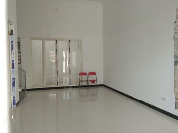 Di jual rumah baru jalan wisma permai tengah, surabaya
