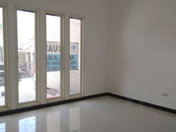 Di jual rumah baru jalan wisma permai tengah, surabaya