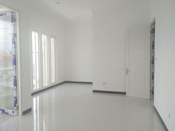 Di jual rumah baru jalan wisma permai tengah, surabaya