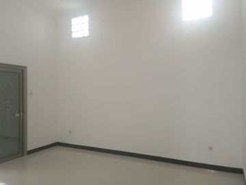 Di jual rumah baru jalan wisma permai tengah, surabaya