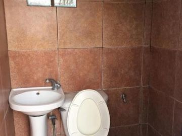 Modern and Beautiful House and Lot for Sale with Pool Locate