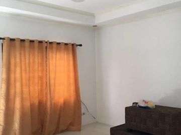 Modern and Beautiful House and Lot for Sale with Pool Locate
