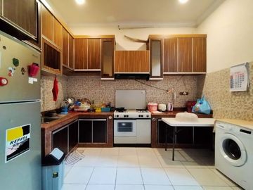 Single House di Pejaten dg Privat Pool Desain Klasik, Furnished HSE-A0541
