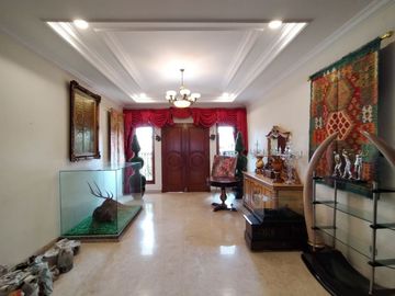 Single House di Pejaten dg Privat Pool Desain Klasik, Furnished HSE-A0541