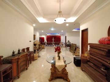 Single House di Pejaten dg Privat Pool Desain Klasik, Furnished HSE-A0541