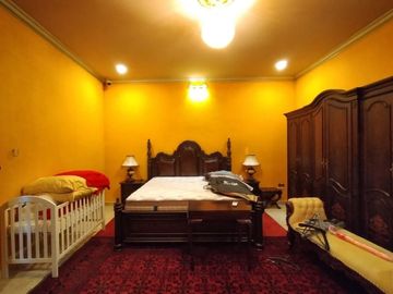 Single House di Pejaten dg Privat Pool Desain Klasik, Furnished HSE-A0541