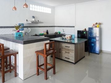 DIJUAL VILLA MEWAH 2 BALKON DI UNGASAN DEKAT PANTAI PANDAWA