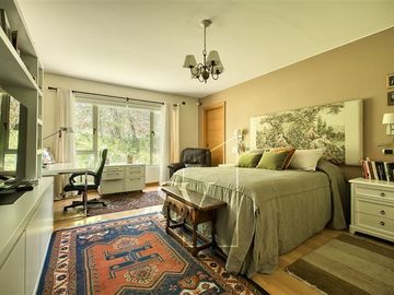 Espectacular departamento con amplios espacios y gran parque