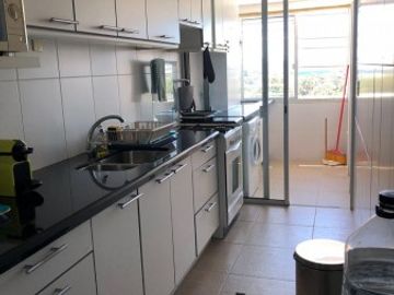 Dpto 3 Amb con Dependecia y Cochera en Playa Mansa - Punta del Este