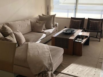 Dpto 3 Amb con Dependecia y Cochera en Playa Mansa - Punta del Este