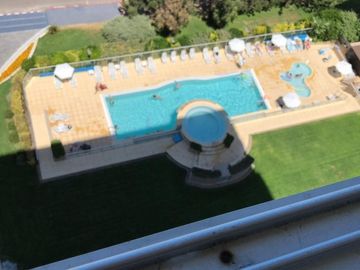 Dpto 3 Amb con Dependecia y Cochera en Playa Mansa - Punta del Este