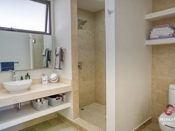 Departamento, 3 albercas, roof top con 5 jacuzzis