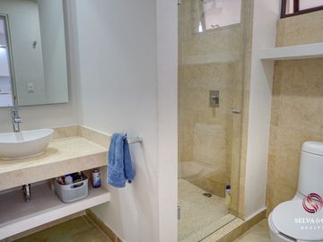 Departamento, 3 albercas, roof top con 5 jacuzzis