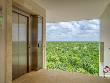 Departamento, 3 albercas, roof top con 5 jacuzzis