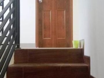 Rumah Murah Baru dekat Jalan Raya Bebas Banjir di Pamulang, Tangerang Selatan