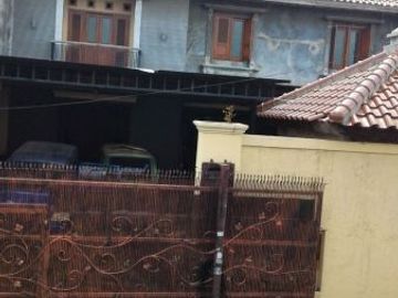 DIJUAL RUMAH + RUMAH KOST 19 KAMAR DEKAT DENGAN KAMPUS BINUS KBN JRK