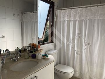Casa en Venta en MATIAS COUSIÑO Y BURDEOS SUR