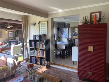 Casa en Venta en MATIAS COUSIÑO Y BURDEOS SUR