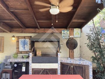 Casa en Venta en MATIAS COUSIÑO Y BURDEOS SUR