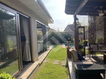 Casa en Venta en MATIAS COUSIÑO Y BURDEOS SUR