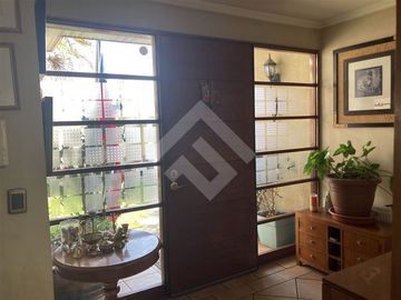 Casa en Venta en MATIAS COUSIÑO Y BURDEOS SUR