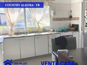 En venta villa familiar de 2 hab. en Country Aldora
