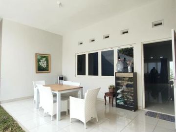 Dijual Rumah Villa di Kota Batu
