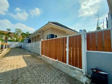 Dijual Rumah Villa di Kota Batu