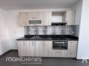 apartamento en arriendo en los colores. Cod A72698