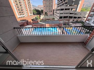 apartamento en arriendo en los colores. Cod A72698