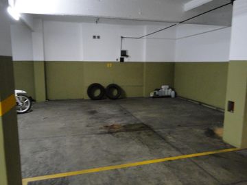 AMPLIAS COCHERAS EN VENTA EN ALMAGRO - GUARDIA VIEJA 4300