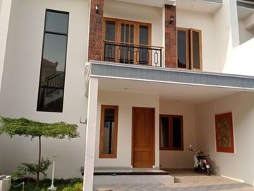 Owner Baik Hati, Rumah Dijual harga Bawah pasar