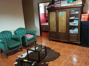 Casa de 5 dormitorios - con pileta - Quincho - Cava para vinos - Funes