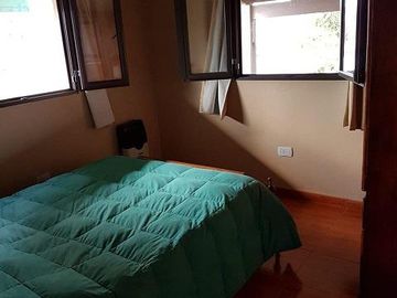 Casa de 5 dormitorios - con pileta - Quincho - Cava para vinos - Funes