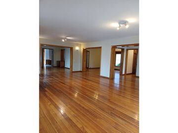 VENDO RESIDENCIA CUMBAYA SECTOR UNIVERSIDAD SAN FRANCISCO EL PASEO