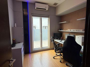 Rumah Dijual Full Furnished di The Eminent Prestigia BSD City Dekat AEON Mall, ICE BSD & Tol - Siap Huni