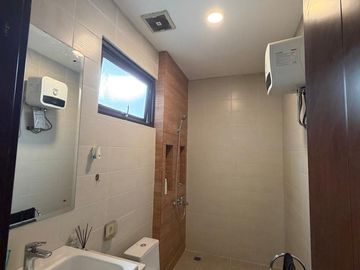 Rumah Dijual Full Furnished di The Eminent Prestigia BSD City Dekat AEON Mall, ICE BSD & Tol - Siap Huni