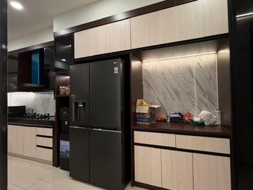 Rumah Dijual Full Furnished di The Eminent Prestigia BSD City Dekat AEON Mall, ICE BSD & Tol - Siap Huni