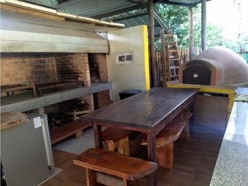 Chalet 5 ambientes con parque. Zona Bosque de Peralta Ramos
