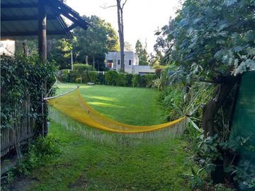 Chalet 5 ambientes con parque. Zona Bosque de Peralta Ramos